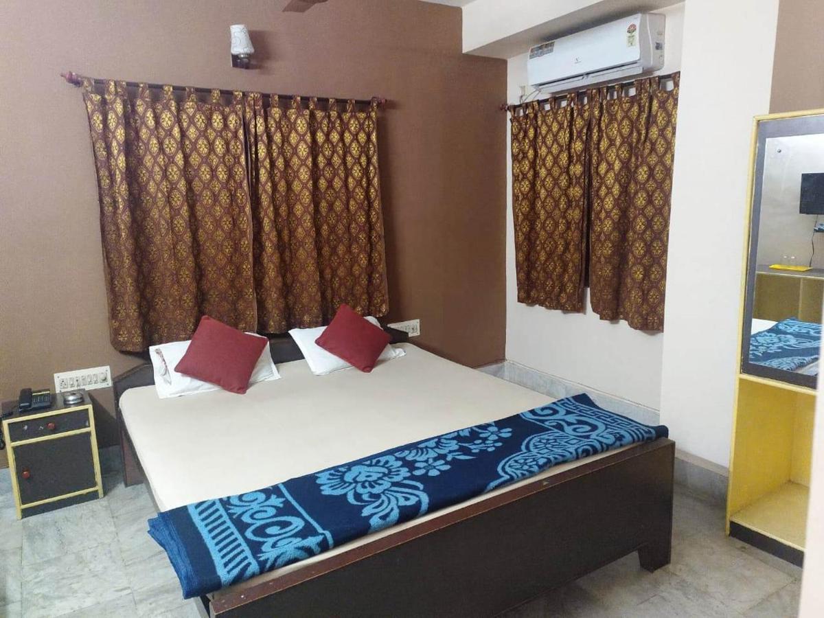 M/S Hotel Diwan International Āsansol Esterno foto